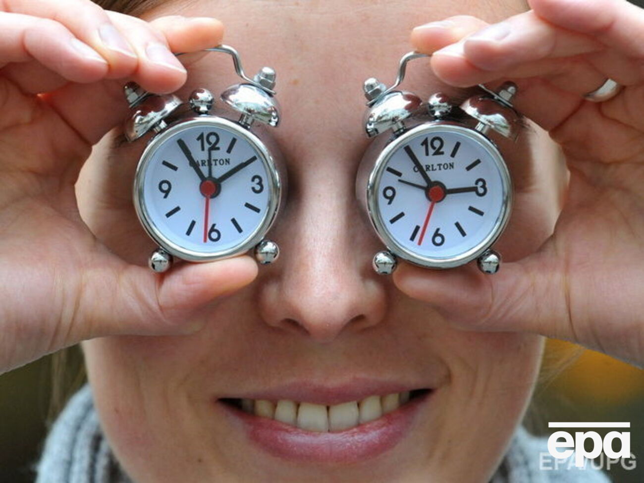 Сегодня Украина переходит на летнее время