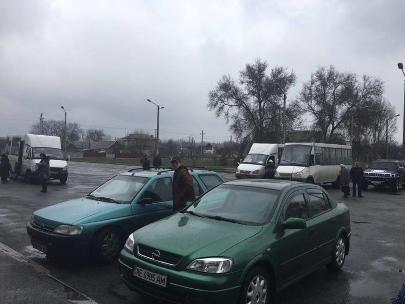 В Кривом Роге осуществляется подвоз подкупленных избирателей на участки для голосования на внеочередных выборах мэра города