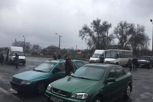 В Кривом Роге осуществляется подвоз подкупленных избирателей на участки для голосования на внеочередных выборах мэра города