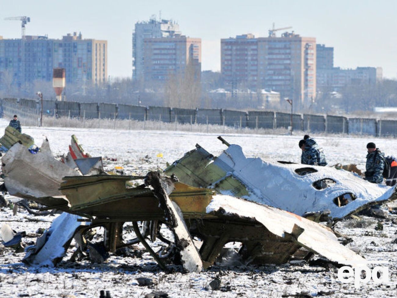 Распознать по записи переговоров в кабине, кто из летчиков потерпевшего крушение в Ростове&nbsp;Boeing 737&nbsp;&nbsp;совершил роковую ошибку, а кто пытался ее исправить, специалисты пока не могут