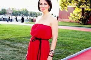 Смехова: Спасибо вам, дорогие мои, за поздравления и теплые пожелания! Всех люблю! Счастья и мира