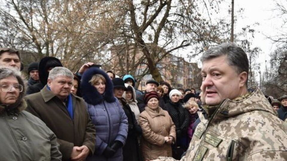Порошенко: Мы готовы провести честные выборы и сотрудничать с тем, кто будет избран украинским Донбассом