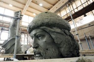 Памятник князю Владимиру в Москве, со слов автора скульптуры Салавата Щербакова, установят, скорее всего, или летом, или осенью
