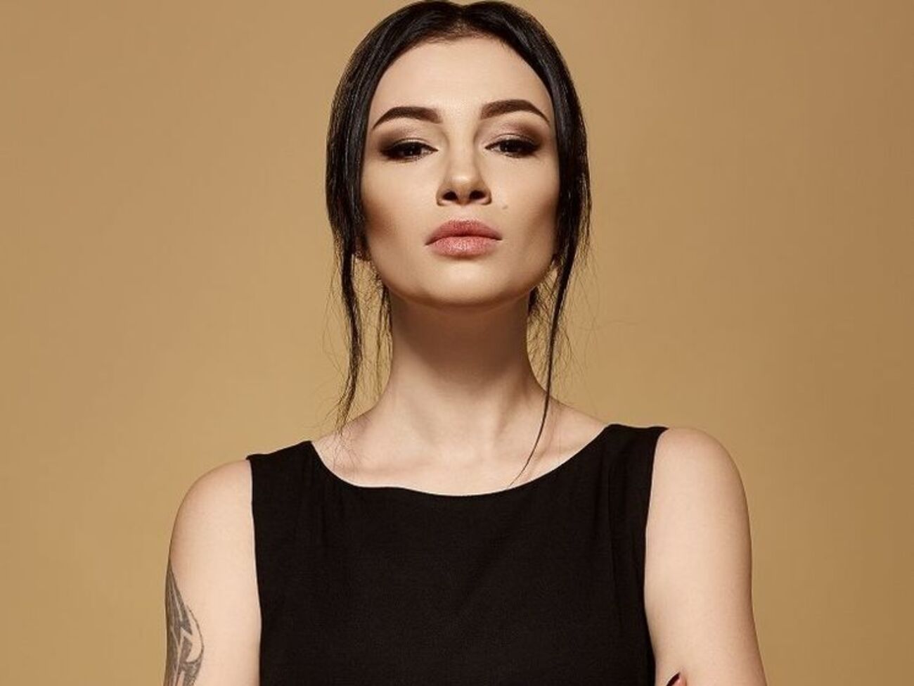 Приходько:&nbsp;Вскоре вы сможете насладиться моей новой музыкой совершенно другой и исключительно на украинском языке, автором которой являюсь я!