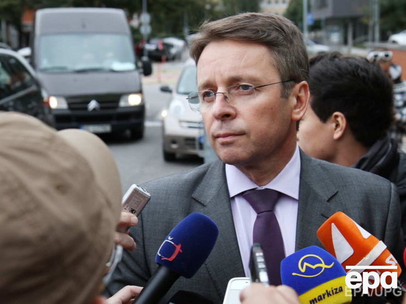 Миклош хочет, работая в Киеве, сохранить гражданство Словакии