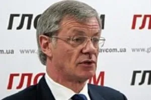 Порошенко: Риск досрочных выборов есть и приближается с каждой минутой
