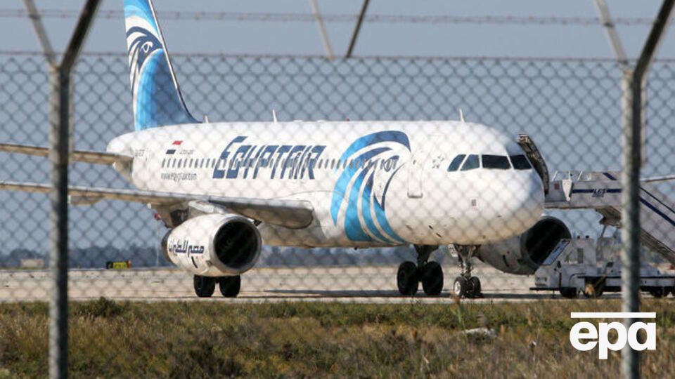 Захваченный самолет остается в аэропорту Ларнаки на Кипре