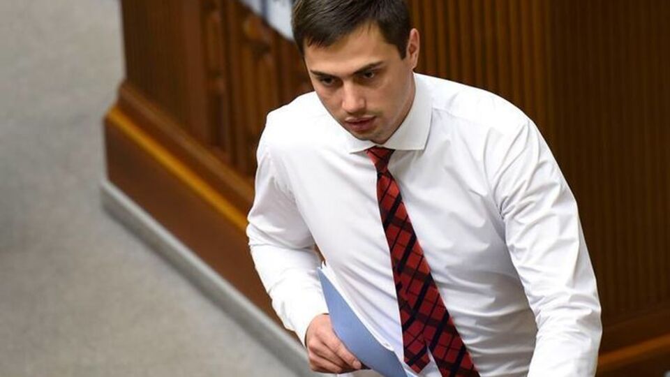 Фирсов обещает вернуться в политику