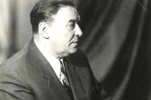 Сын Утесова считает, что Утесов не женился на его маме, поскольку такие отношения могли положить конец его карьере, погубить доброе имя и осложнить отношения с дочерью Дитой