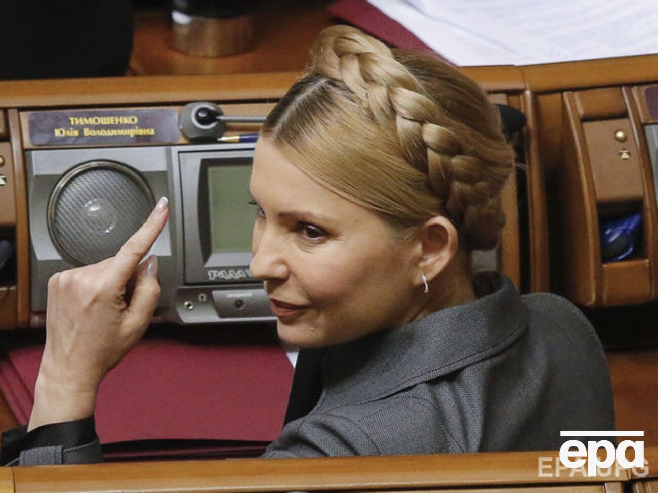 Тимошенко: Мы сначала голосуем пакет законопроектов, которые четко регулируют ситуацию в стране, а после того, пожалуйста, создаем коалицию