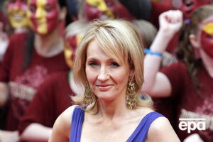 Роулинг анонсировала три фильма по роману "Фантастические звери"