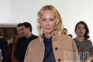 Аленова уверяет, что обвинения Шовковского в отсутствии телефонной связи с дочерью - ложь