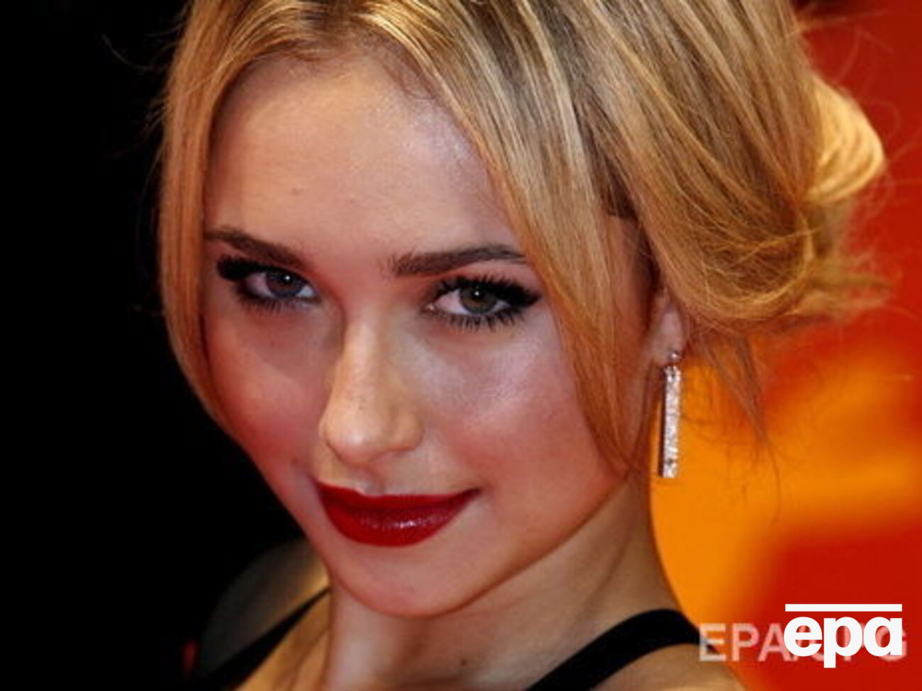 Панеттьери съела бургер перед камерой