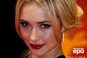 Панеттьери съела бургер перед камерой