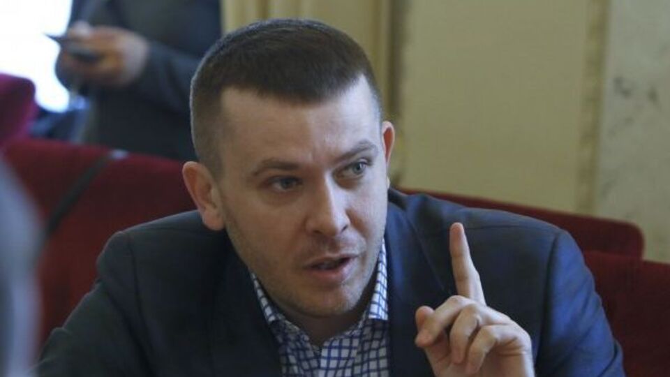 Крулько заявил о переманивании нардепов в Раде