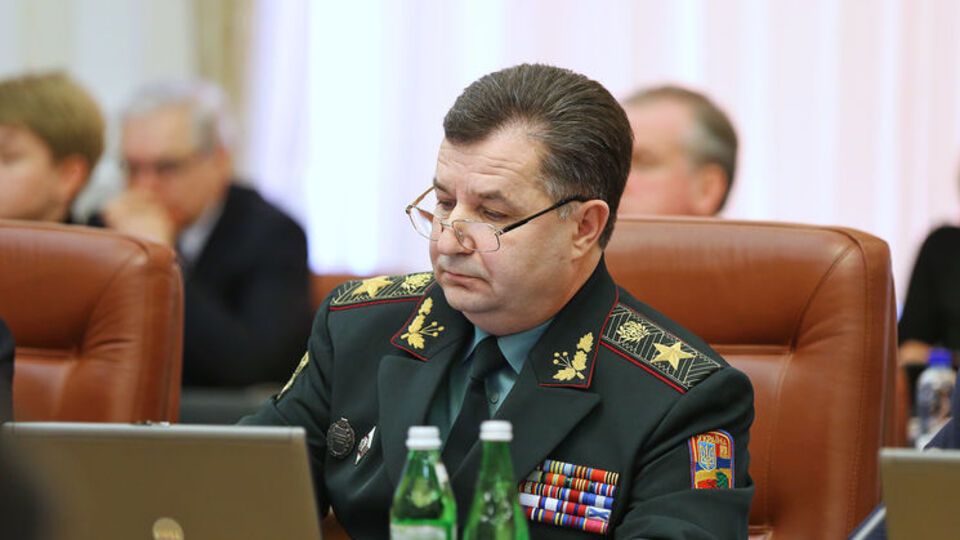 Полторак заявил, что украинские военные готовы к неожиданностям на Донбассе