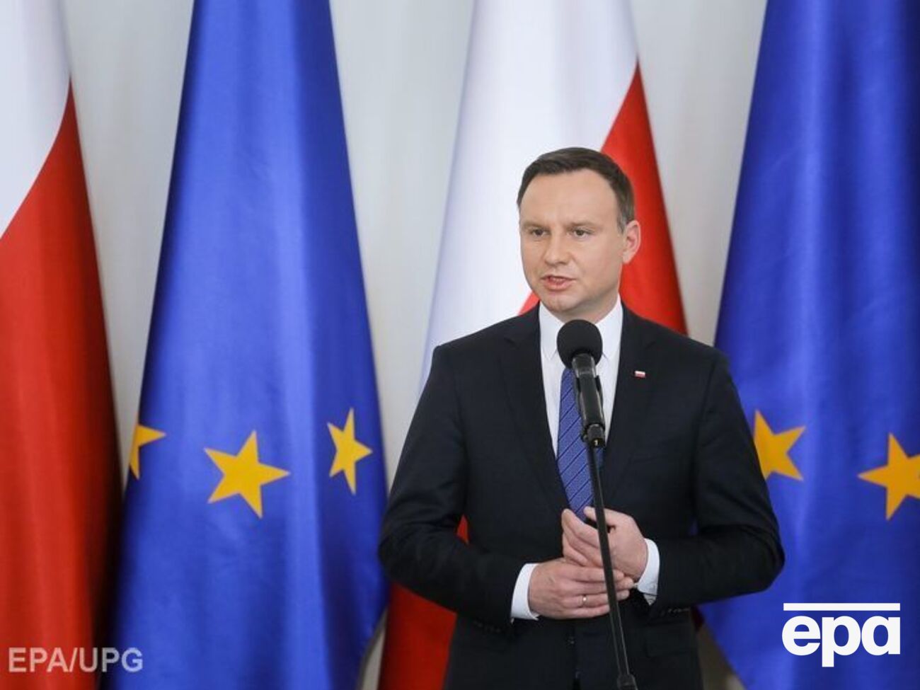 Санкциям должны подвергаться все страны, которые нарушают международное право, сказал Дуда