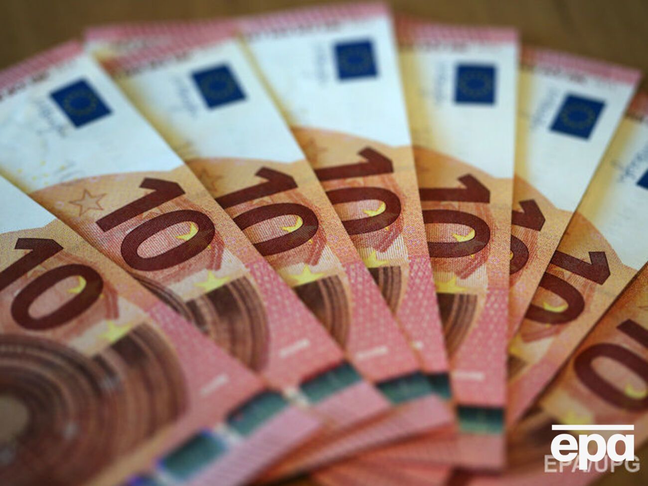 Нацбанк установил курс валют на 1 апреля