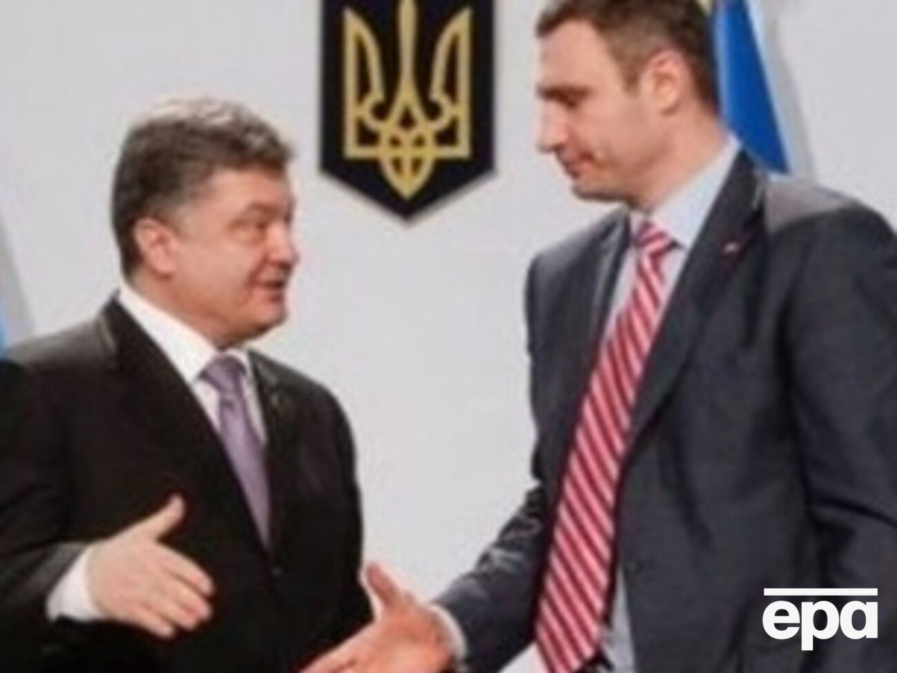 Порошенко заявил, что не поддерживает идею разрыва дипотношений с РФ