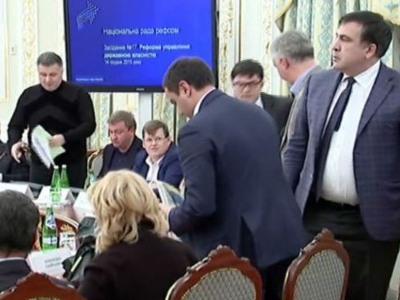 Найем: Михаил – искренне играющий человек, он может прийти и просто в лоб сказать