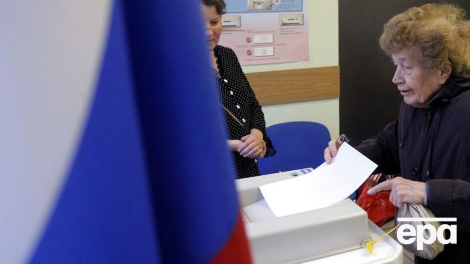 Около трети жителей РФ хотят, чтобы президентом стала женщина, половина – против