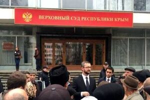 По словам Джелялова, прокуратура предоставила более 500 страниц и семь CD-дисков с материалами по данному делу