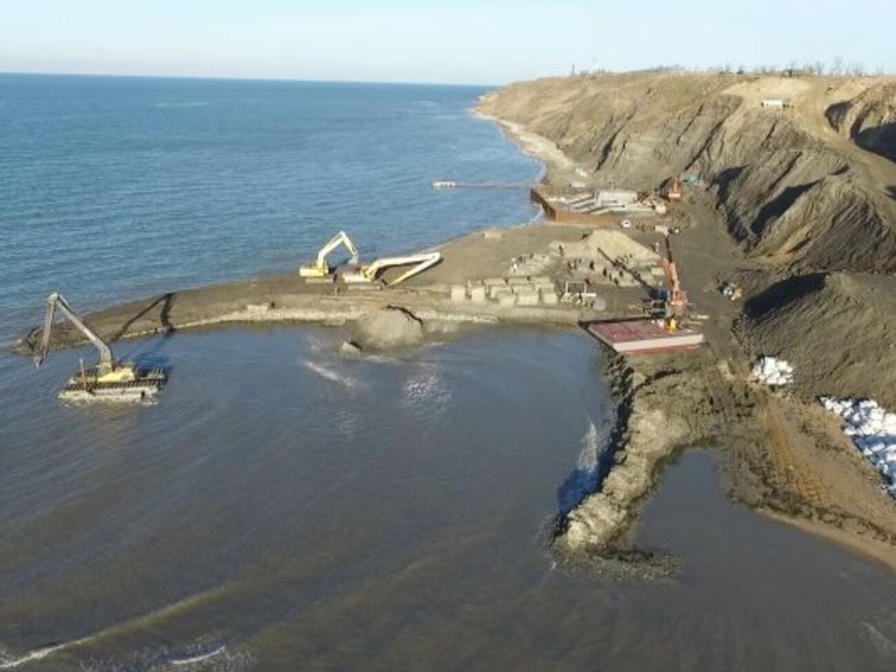 Россия отстает от графика строительства электростанций в Крыму