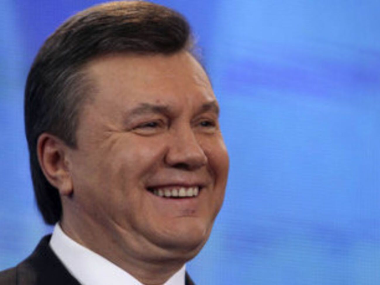 Поэт Иртеньев &ndash;&nbsp;Сталину:&nbsp;Над родиной любимой злые тучи развеялись, и горизонт наш чист,&nbsp;и снова вы, ужасный и могучий, по праву возглавляете топ-лист