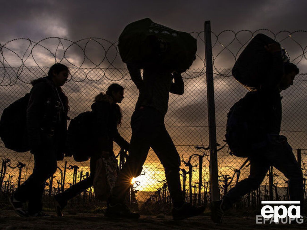 ЕС намерен препятствовать передвижению беженцев по Европе