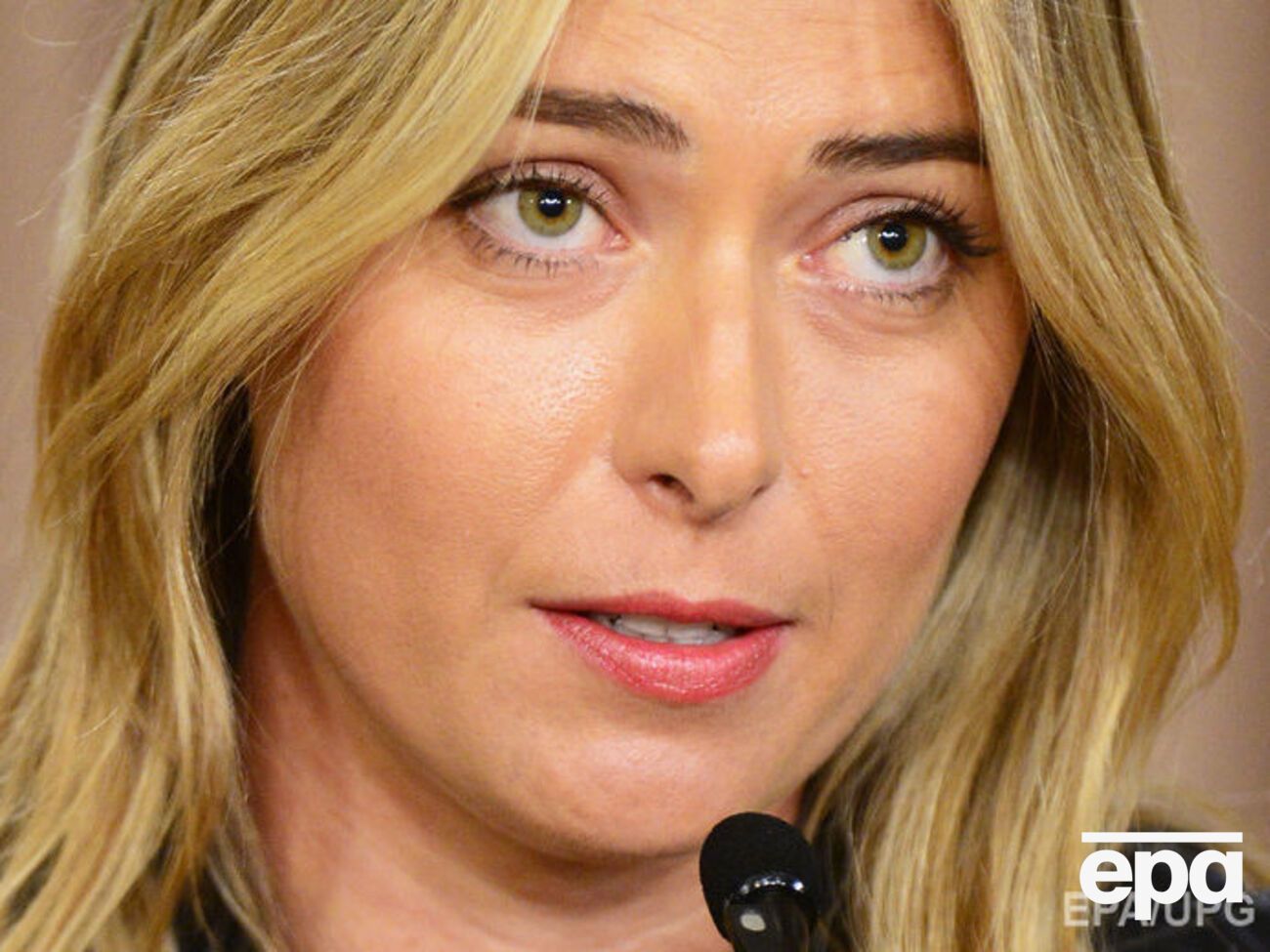 Nike заморозил отношения с Шараповой