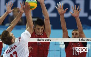 Дело Маркина (справа) рассмотрят в апреле