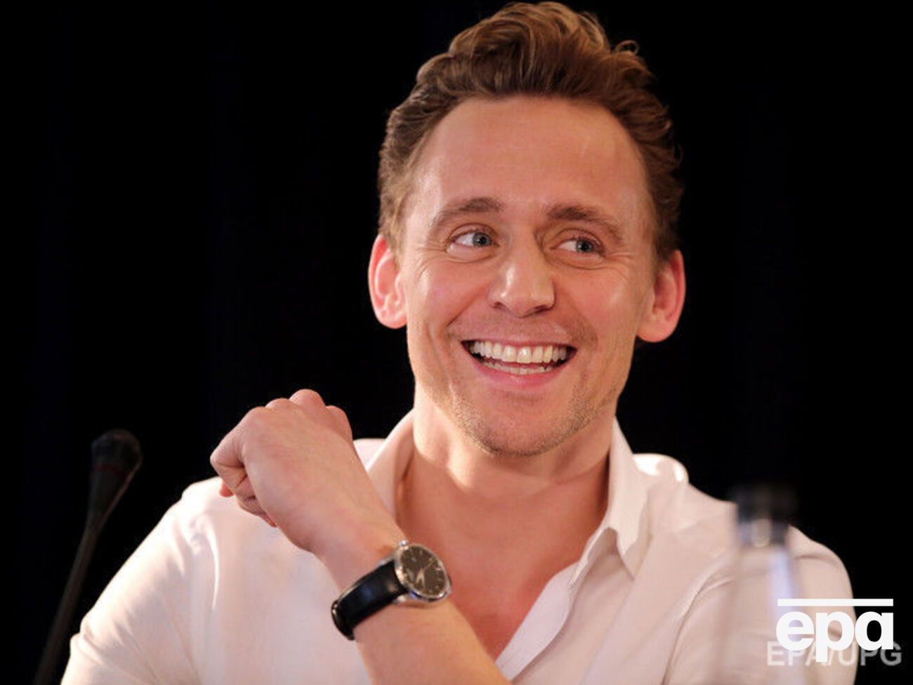 Хиддлстон называет себя фанатом фильмов о Джеймсе Бонде