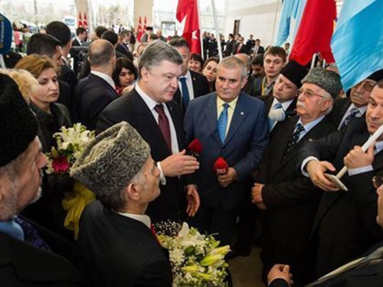 Украинский президент Петр Порошенко находится в Турции с официальным визитом