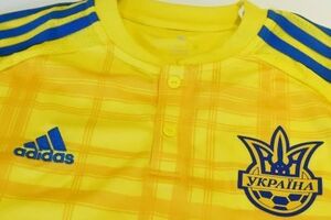 Желтые в клеточку. В Киеве презентовали новую форму национальной сборной по футболу. Фоторепортаж