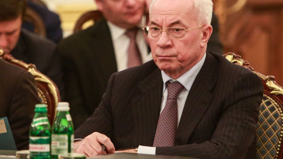 Азарову вернули пенсию