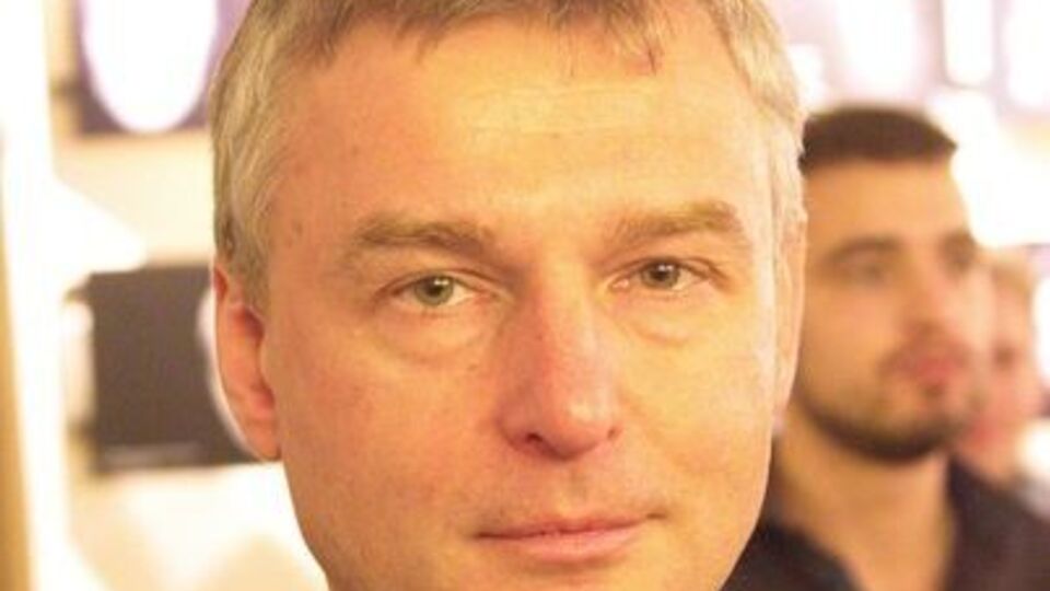 После того как журналист перестал выходить на связь, родственники начали поиски и нашли его погибшим