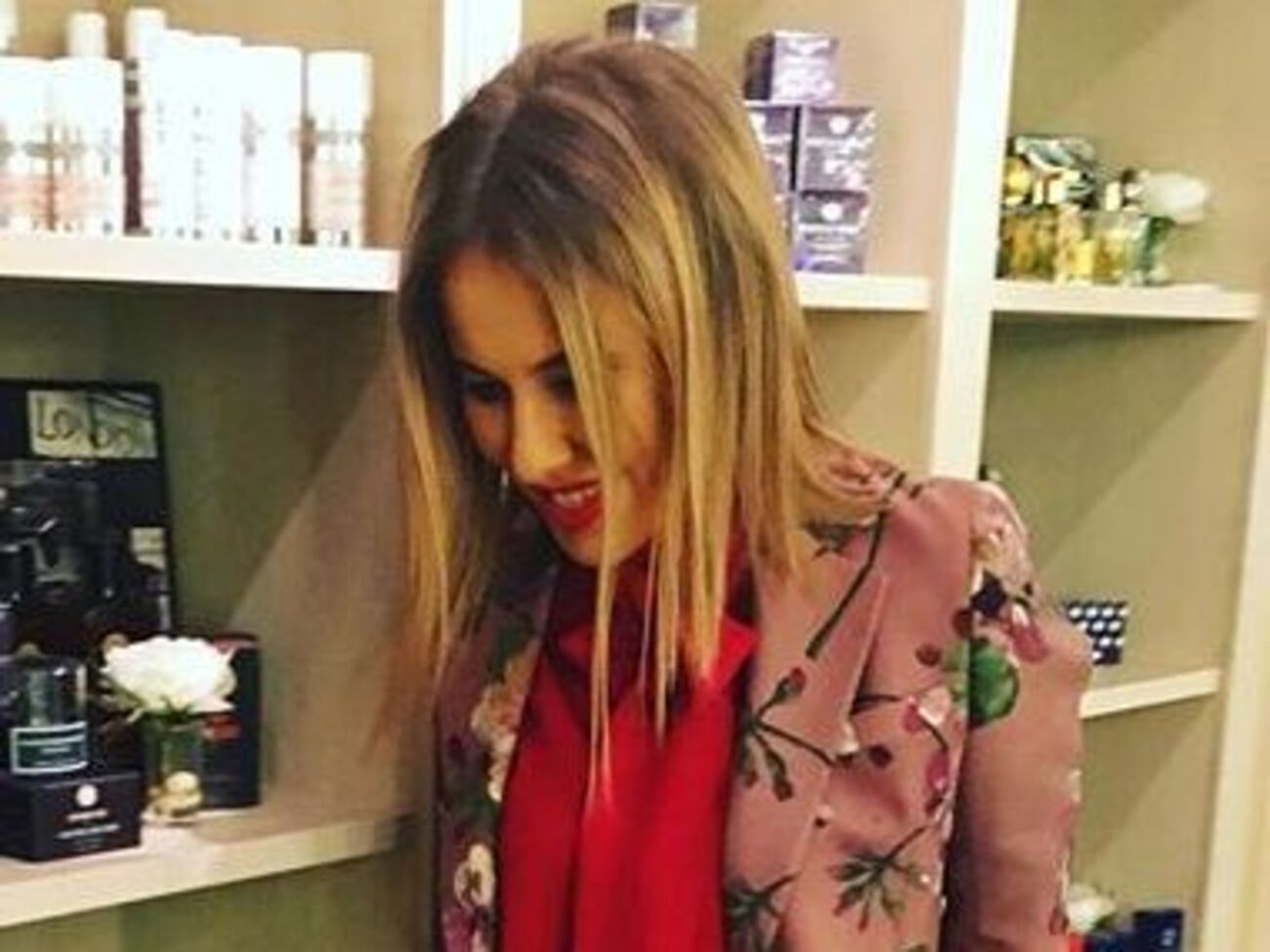 Собчак: Измотав себя, пройдя боль, нетерпение, ощущение невозможного продвинуться дальше в практике, вдруг обретаешь негу и спокойствие. Тихое смирение и наблюдение вдруг открывают тебе двери в самые потаенные места самого себя