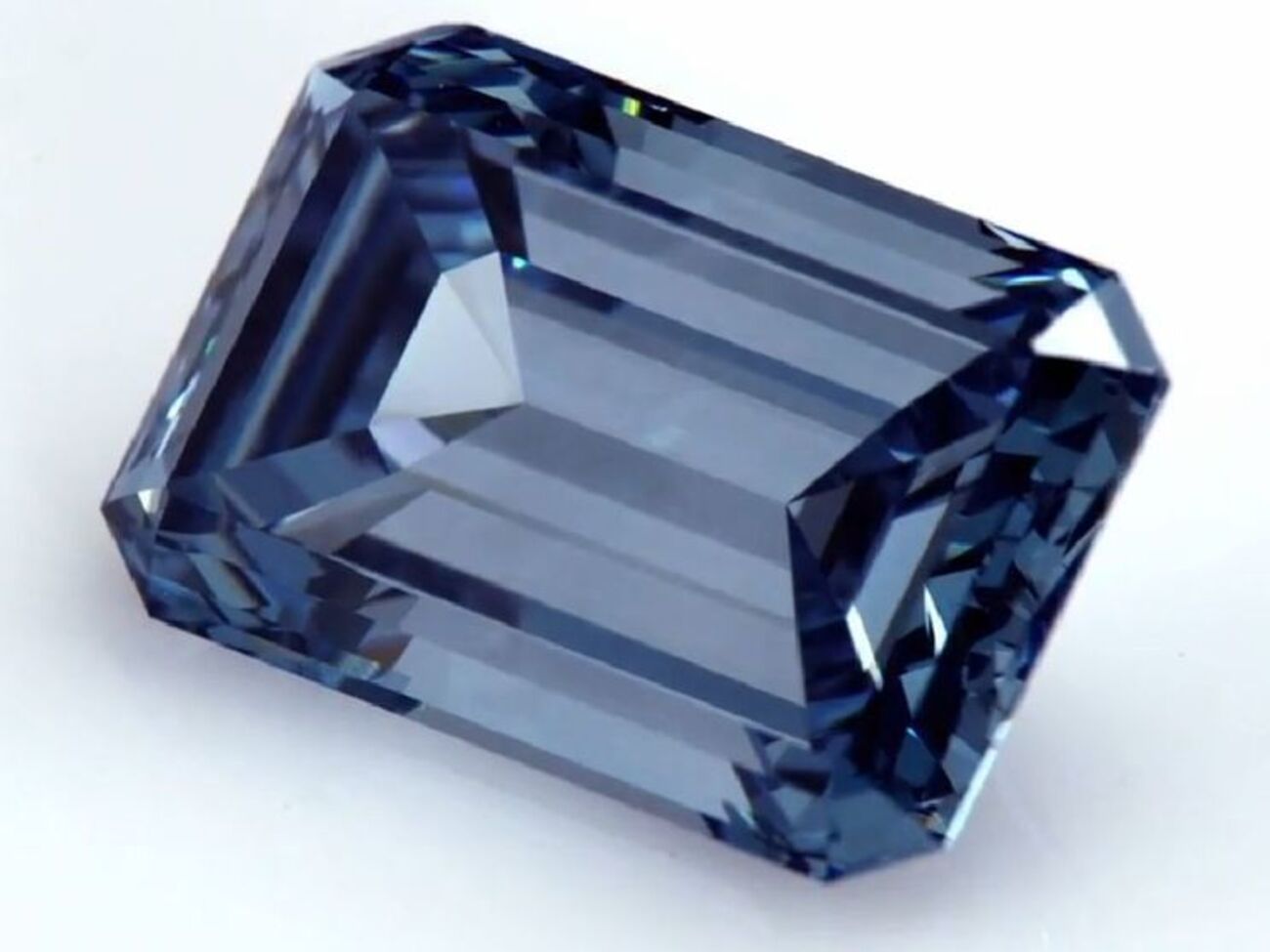 Бриллиант оценили в $45 млн