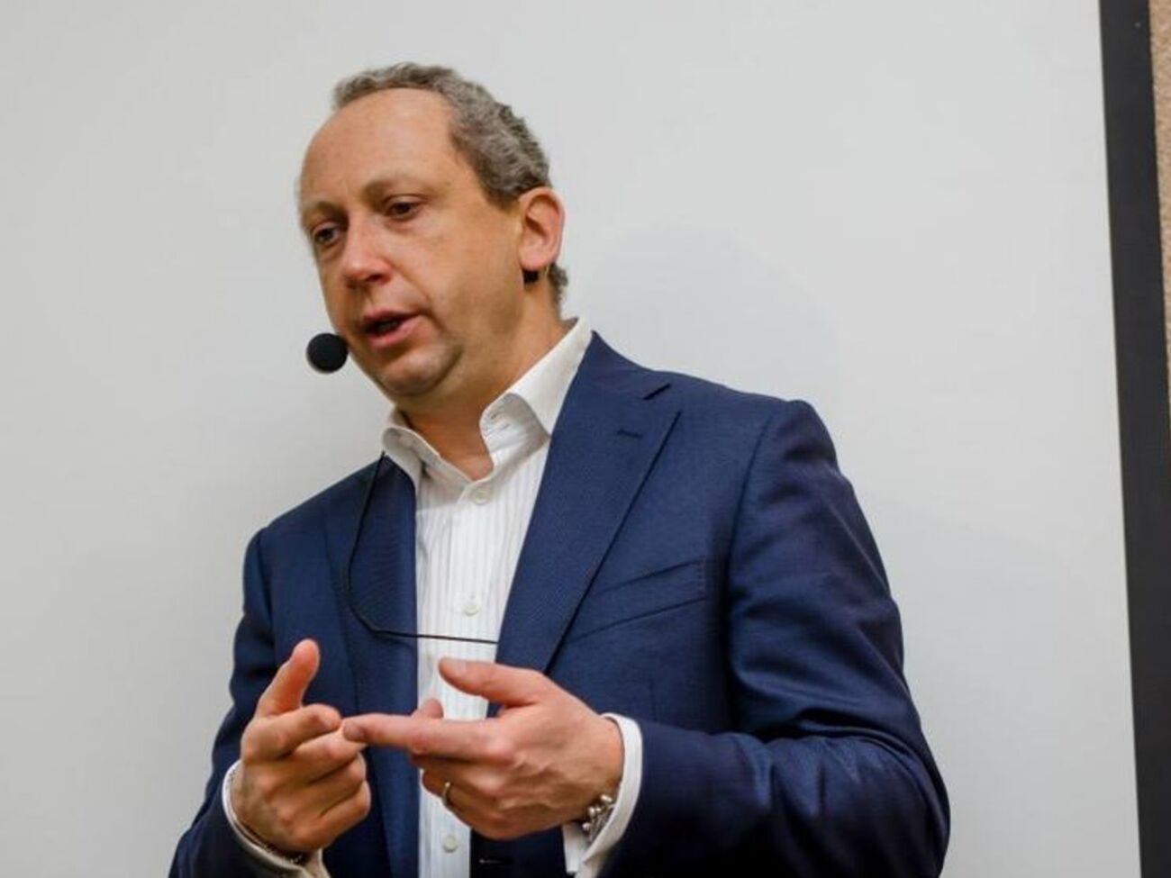 Слава Рабинович:&nbsp;Чем больше такой информации будет расследовано и опубликовано, тем больше это поможет процессу делегитимизации Путина и его окружения среди своих коллег на Западе