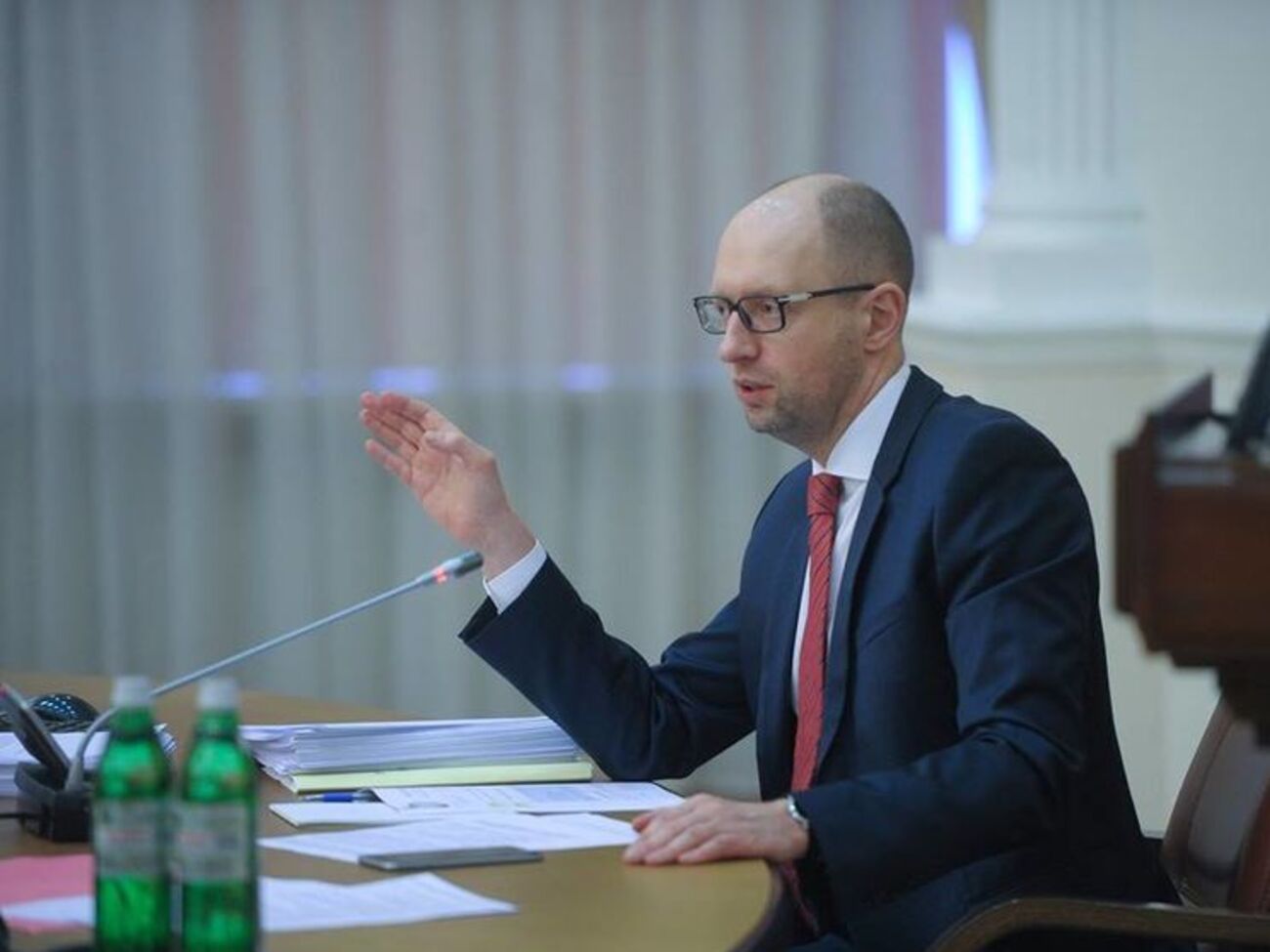 Яценюк может уйти в отставку