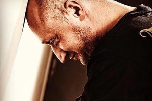 Куценко представил клип о девочке из космоса