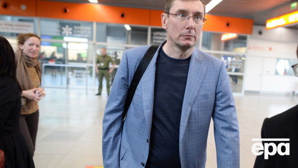 По словам Луценко, президент спрашивал у него, готов ли он стать генпрокурором, если ради этого будет изменено законодательство