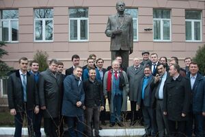 Жириновский на открытии памятника себе предложил ООН объявить всеобщую амнистию