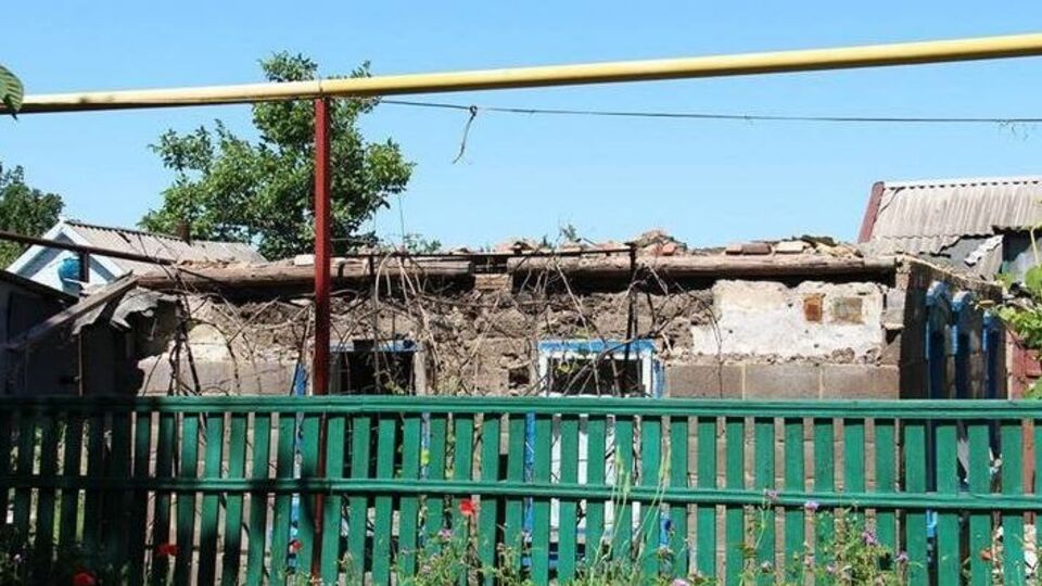 Мужчина работал у себя в огороде в Марьинке