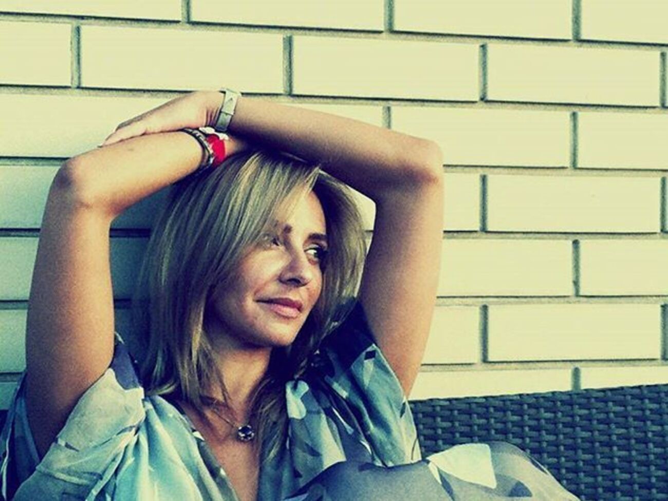 Навка: Моя любимая сестренка Туся! Спасибо нашим родителям, что воспитали в нас любовь и уважение друг к другу!