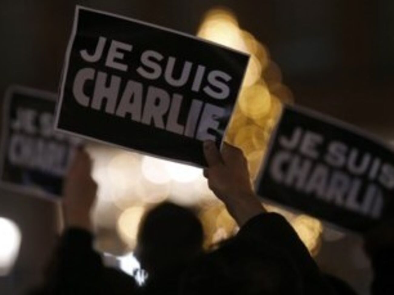 Механик грузового поезда выбросил в окно младшего коллегу