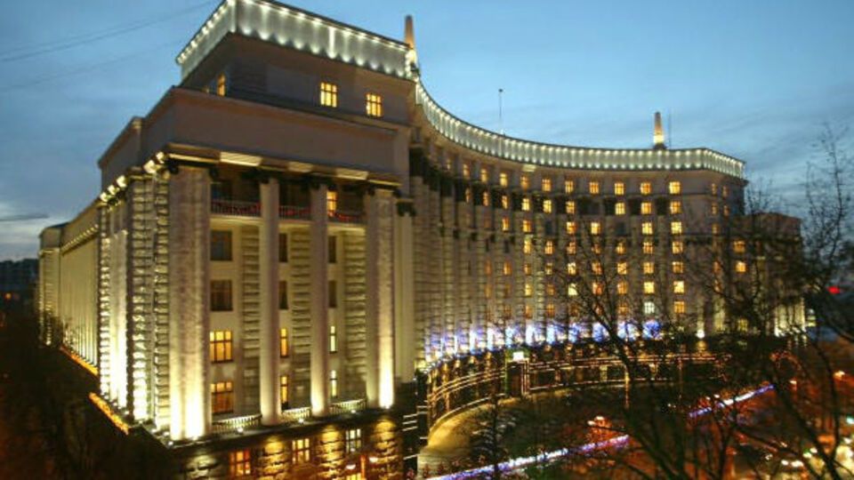 Переговоры о создании нового Кабмина продолжатся во вторник утром