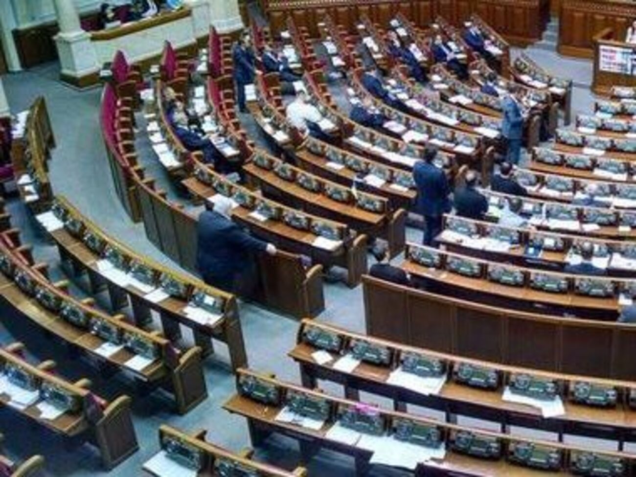 Народных депутатов не эвакуировали, они ушли на перерыв