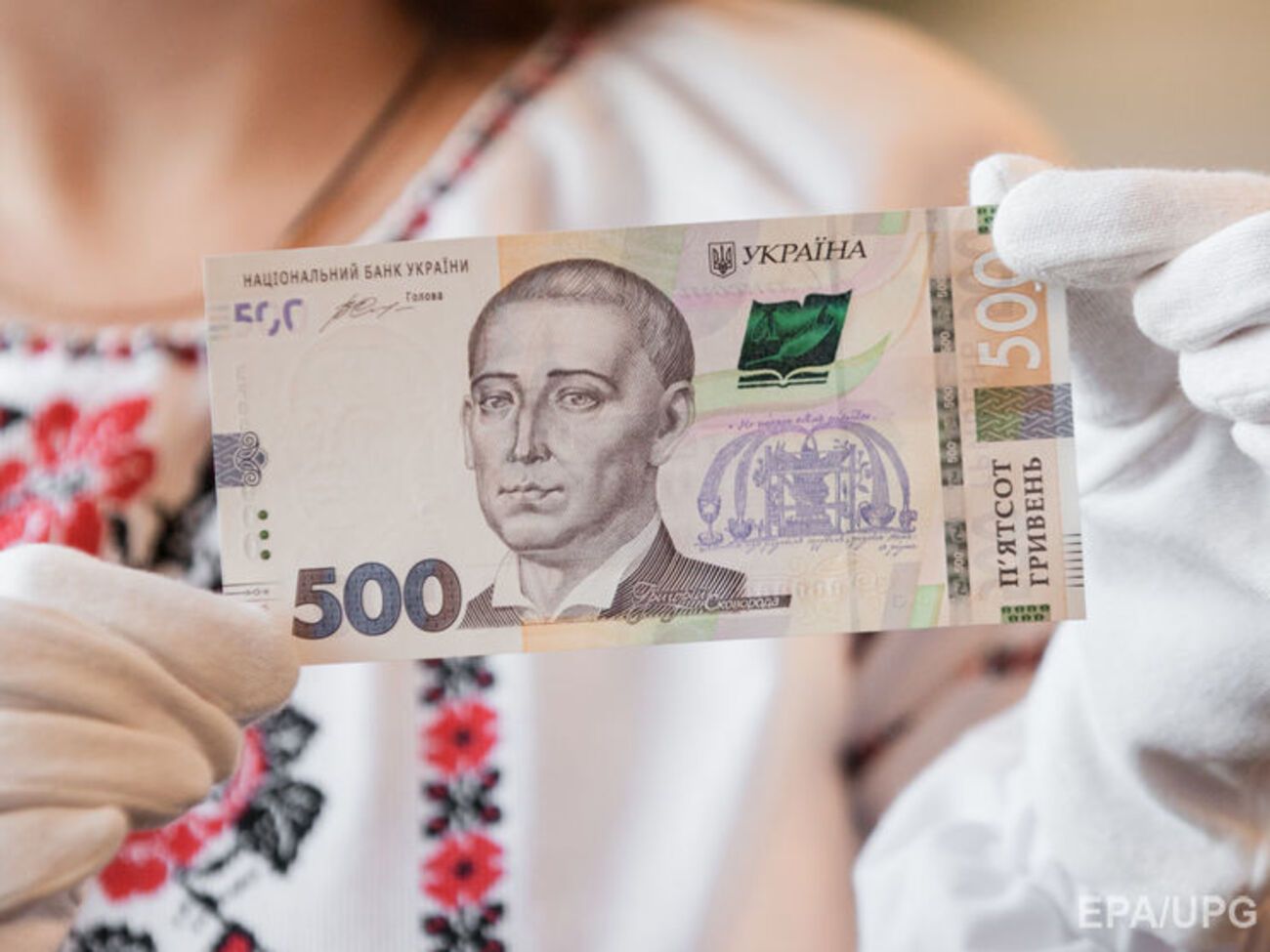 Нацбанк установил курс валют на 14 апреля