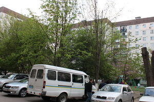 Обстановка в квартире была не тронута, а дверной замок остался целым, вероятно, воры подобрали ключ